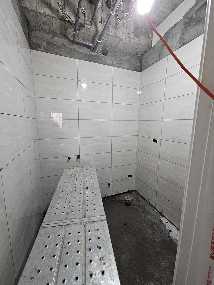 施工│鋪設壁磚地板